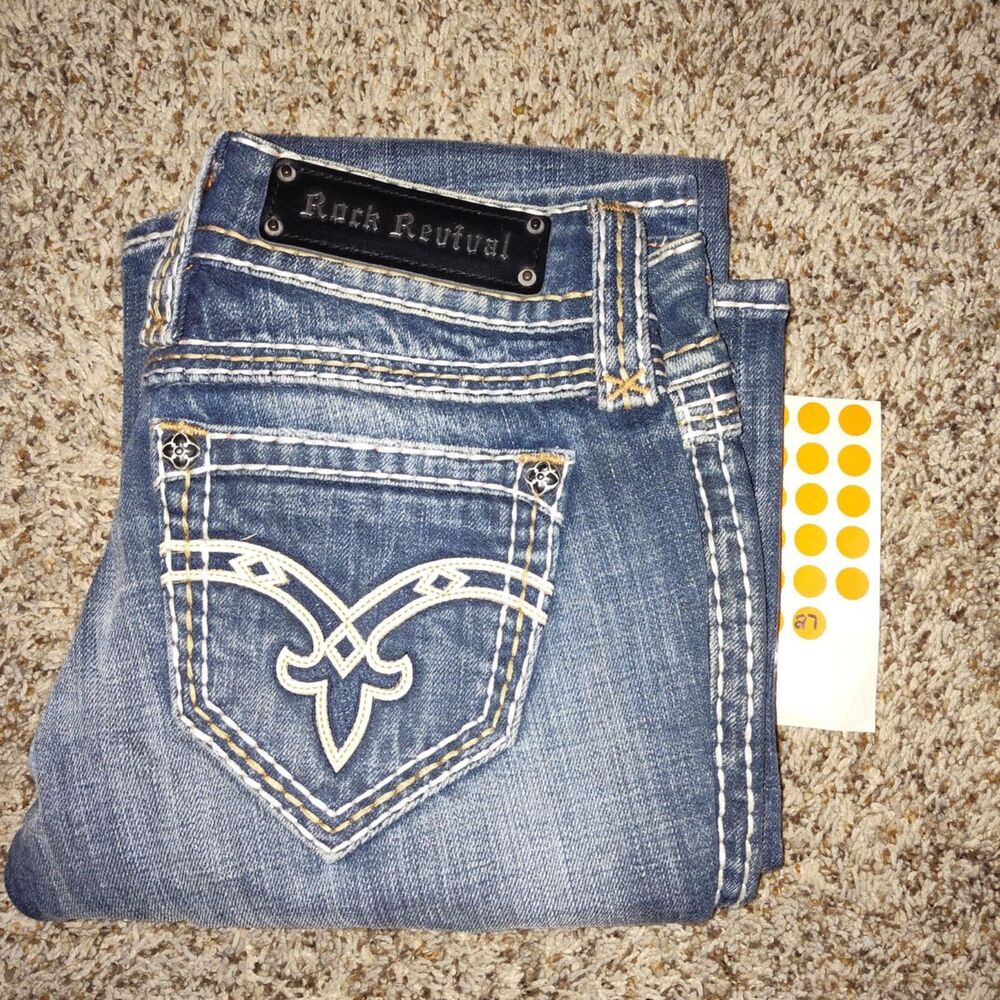Womens Rock Revival Jeans Size 26 / 33' Inseam / Denisa Boot